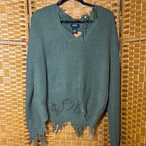 Just Polly frayed V-Neck Sweater in Olive Green